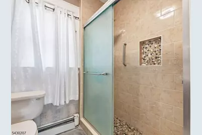 615 Spruce St, Roselle, NJ 07203 - Photo 22