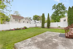 100 Beechwood Rd, Florham Park, NJ 07932 - Photo 24