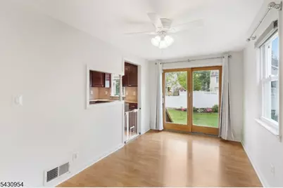 100 Beechwood Rd, Florham Park, NJ 07932 - Photo 10