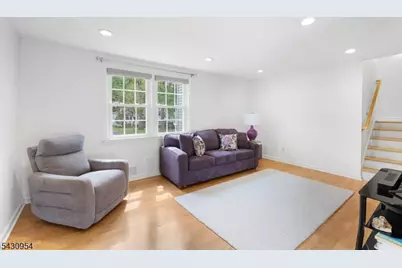 100 Beechwood Rd, Florham Park, NJ 07932 - Photo 8