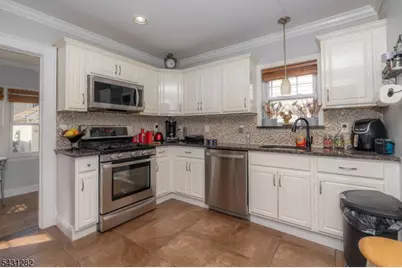 1350 Garfield Pl, Elizabeth, NJ 07208 - Photo 6