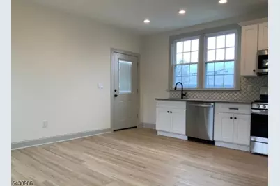 21 Bartholdi Ave, Butler, NJ 07405 - Photo 6