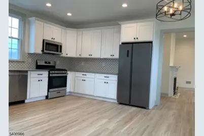 21 Bartholdi Ave, Butler, NJ 07405 - Photo 4