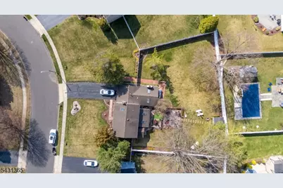 19 Plymouth Ln, Manalapan Township, NJ 07726 - Photo 26