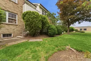 8 Cardinal Ln, Hillsborough Township, NJ 08844 - Photo 20