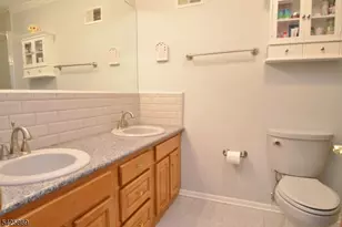 110 Castle Ridge Dr, East Hanover Township, NJ 07936 - Photo 16