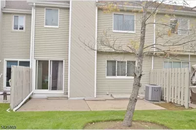 110 Castle Ridge Dr, East Hanover Township, NJ 07936 - Photo 24