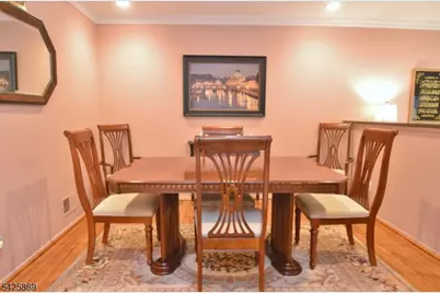 110 Castle Ridge Dr, East Hanover Township, NJ 07936 - Photo 10