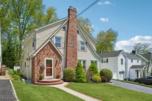 90 Morningside Rd, Verona, NJ 07044 - Photo 2