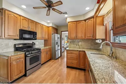 90 Morningside Rd, Verona, NJ 07044 - Photo 18