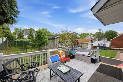 161 South Pkwy, Clifton, NJ 07014 - Photo 20