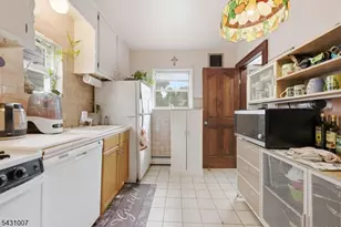 161 South Pkwy, Clifton, NJ 07014 - Photo 6