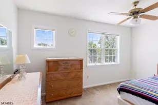 81 Park Edge, Berkeley Heights Township, NJ 07922 - Photo 14