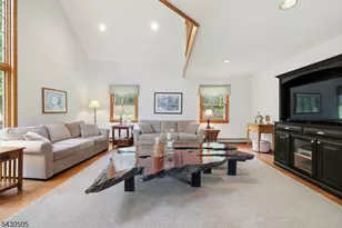 114 Upper Sunset Dr, Washington Township, NJ 07853 - Photo 18