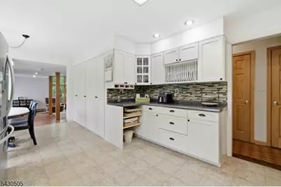 114 Upper Sunset Dr, Washington Township, NJ 07853 - Photo 12