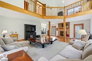 114 Upper Sunset Dr, Washington Township, NJ 07853 - Photo 16