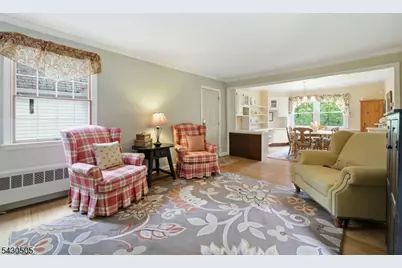 114 Upper Sunset Dr, Washington Township, NJ 07853 - Photo 6