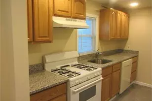 421 Riverside Dr, Wayne, NJ 07470 - Photo 2