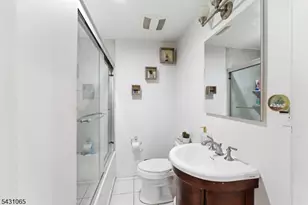 631 Golf Terrace, Union Township, NJ 07083 - Photo 12