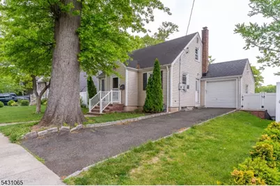 631 Golf Ter, Union Township, NJ 07083 - Photo 2