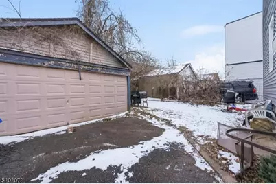 28 Monticello Ave, Newark, NJ 07106 - Photo 24