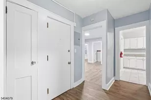 28 Monticello Ave, Newark, NJ 07106 - Photo 8