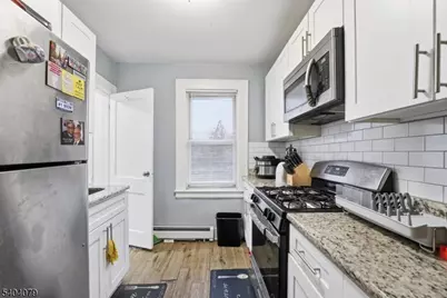 28 Monticello Ave, Newark, NJ 07106 - Photo 16