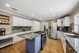 54 Canterbury Dr, Scotch Plains Township, NJ 07076 - Photo 4