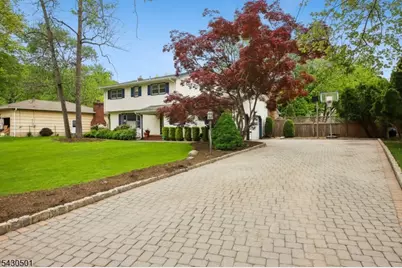 54 Canterbury Dr, Scotch Plains Township, NJ 07076 - Photo 2