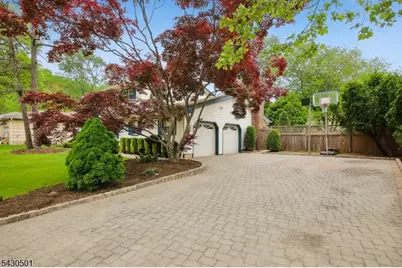 54 Canterbury Dr, Scotch Plains Township, NJ 07076 - Photo 32