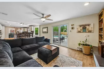 54 Canterbury Dr, Scotch Plains Township, NJ 07076 - Photo 8