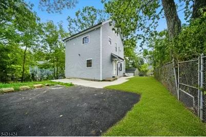 32 Alpine Dr, Jefferson Township, NJ 07849 - Photo 4