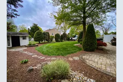 608 E Hendricks Blvd, South Plainfield, NJ 07080 - Photo 44