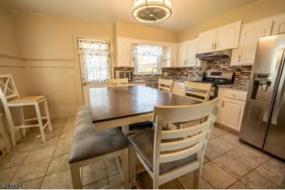 619 Essex Ave, Linden, NJ 07036 - Photo 6