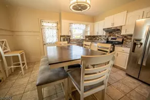 619 Essex Ave, Linden, NJ 07036 - Photo 6