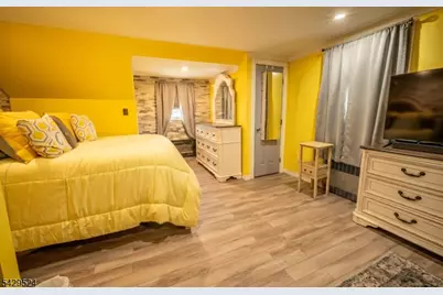 619 Essex Ave, Linden, NJ 07036 - Photo 8
