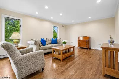 36 Pheasant Run Dr, Bernards Township, NJ 07920 - Photo 4