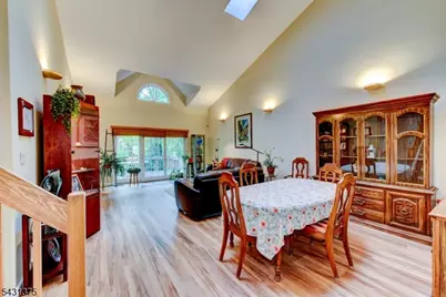 40 Worcester Dr, Wayne Twp., NJ 07470 - Photo 8