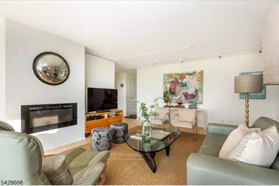 1 Claridge Dr #408, Verona Twp., NJ 07044 - Photo 4