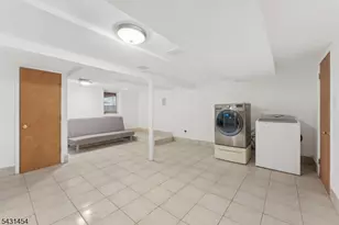 147 Clinton Ave, Clifton, NJ 07011 - Photo 20