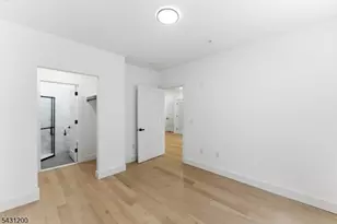 649 38th St, Union City, NJ 07087 - Photo 16