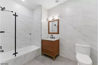 649 38th St, Union City, NJ 07087 - Photo 14