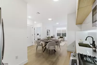 649 38th St, Union City, NJ 07087 - Photo 6
