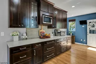 18 Gardiner Pl, Montclair, NJ 07042 - Photo 14