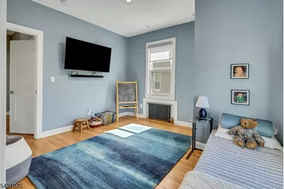 18 Gardiner Pl, Montclair, NJ 07042 - Photo 24