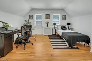 18 Gardiner Pl, Montclair, NJ 07042 - Photo 26