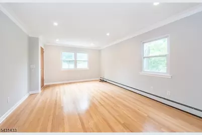 25 Whitfield St #1, Caldwell, NJ 07006 - Photo 2