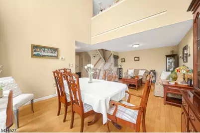 110 Warbler Dr, Wayne, NJ 07470 - Photo 8