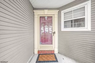 110 Warbler Dr, Wayne, NJ 07470 - Photo 4