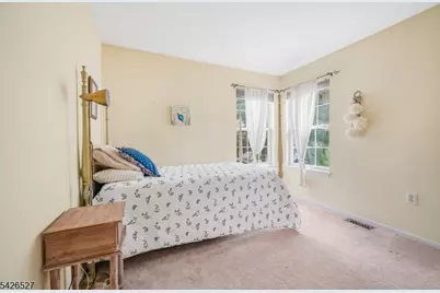 110 Warbler Dr, Wayne, NJ 07470 - Photo 22